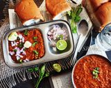 A picture of step 3 of Oats Pav Bhaji.