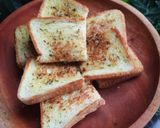 Foto langkah ke 4 dari resep Garlic Bread.