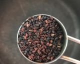 A picture of step 1 of Yoghurt tahini.