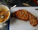 Foto del paso 2 de la receta: Rollos de carne rellenos con salsa de cebolla y vino