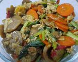 Foto langkah ke 3 dari resep Capcay goreng.