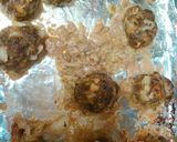 A picture of step 4 of Mel's Easy Cheesy Meatballs.