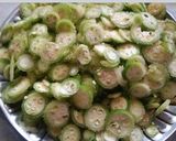 A picture of step 1 of Kakore/kantola ki sabji.
