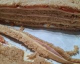 Foto del paso 6 de la receta: Sandwichs de miga con pan negro de jamón,  queso y algo más