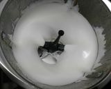 Foto del paso 2 de la receta: Galletas de merengue japonés con chocolate y coco