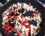 Foto del paso 2 de la receta: Saquitos de cangrejo y ricota en salsa de langostinos y albahaca