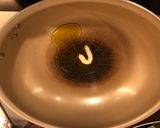 Hình bước làm 5 của món Pasta Tần ô và cá ngừ và cà chua