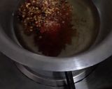 A picture of step 3 of Red Chilli oil.