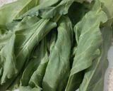 A picture of step 1 of Palak fry Pakora.