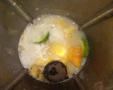 Foto langkah ke 2 dari resep Smoothie Nanas Mentimun Untuk Kecantikan Wanita.