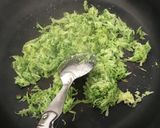 Une image de l'étape 1 de Flan de courgettes au camembert.