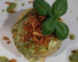 Foto del paso 12 de la receta: Hojaldre de hamburguesa con pimientos verde frito y queso fundido al pesto