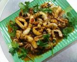 Hình bước làm 1 của món Mực rim chua ngọt