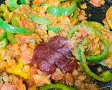 A picture of step 2 of Shakshuka.