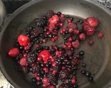 Foto del paso 3 de la receta: 45. Magret de pato con salsa de frutos rojos y tartatelas de maíz (principal carne)