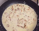 Une image de l'étape 4 de Sauce au girolles.