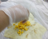 Foto del paso 5 de la receta: Papas rellenas (kisses)