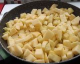 A picture of step 4 of Almond Apple Pie.