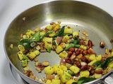 બટાકા પૌઆ (Bataka Poha Recipe In Gujarati)