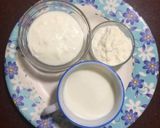A picture of step 3 of Egg in white gravy.