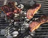 Φωτογραφία βήματος 3 της συνταγής Sirloin steak με βουτυράτη σάλτσα σκόρδου και σπαράγγια