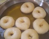Foto langkah ke 5 dari resep Donat Tanpa Telur, Empuk!.