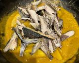 Foto langkah ke 5 dari resep Peulemak engkoet suree (gulai santan ikan tongkol).