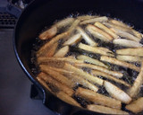 A picture of step 4 of Parsnip Fries.