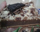 Foto langkah ke 7 dari resep Brownies milo toping keju lumer oreo.