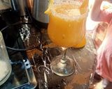 A picture of step 1 of Fresh orange drink.