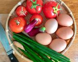 Hình bước làm 1 của món Trứng Chiên Cà Chua
