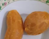 Foto langkah ke 1 dari resep Donat ubi.