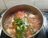 Foto langkah ke 2 dari resep Sop Tofu & Sosis.