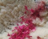 રોઝ વોલનટ કૉકનટ બરફી (Rose Walnut Coconut Barfi Recipe In Gujarati) રેસીપી સ્ટેપ3ફોટો