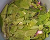 Foto langkah ke 1 dari resep Tumis cumi asin simple.