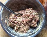 รูปขั้นตอนการทำที่ 2 ของ หมูสับทอดสมุนไพร #อาหารไทยง่ายๆ