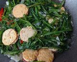 Foto langkah ke 4 dari resep Oseng kangkung tofu.
