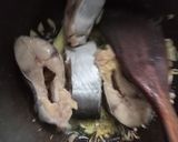 Foto langkah ke 8 dari resep Papeda Kuah Kuning Ikan Patin.
