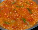 A picture of step 4 of Salt-Free Tomato Basil Sauce.