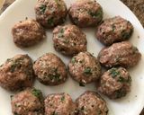 A picture of step 3 of Traditional Meatballs (Albóndigas).