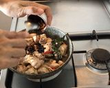 Foto langkah ke 3 dari resep Tumis Ayam Santan.