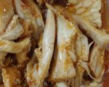 Foto langkah ke 2 dari resep Ayam suwir saos pedas manis.
