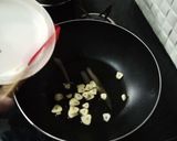 A picture of step 8 of Crispy honey chilli potato.