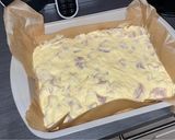 Tepsis szaftos csirkemell krumplipürével recept fázis 2 fotója