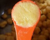 Foto langkah ke 4 dari resep Berry wijen thumbprint.
