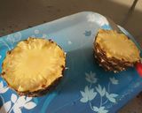 A picture of step 8 of Fried rice in pineapple.