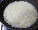 Foto del paso 2 de la receta: Arroz integral con atún, rápido y sano!!😋🍚🍴