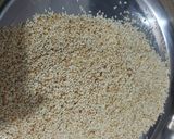तीळगुळ (Tilgul Ladoo Recipe In Marathi) रेसिपी स्टेप 1 फोटो 