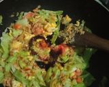 Foto langkah ke 4 dari resep Nasi goreng oat (nasi goreng tanpa nasi).
