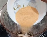 A picture of step 2 of Cocktail Slush.